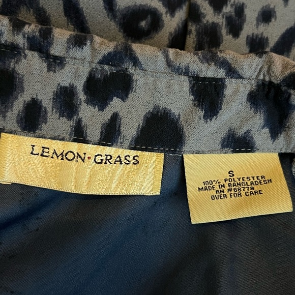 Lemon Grass Blue Pintuck Animal Print Lightweight Jacket - Picture 4 of 5